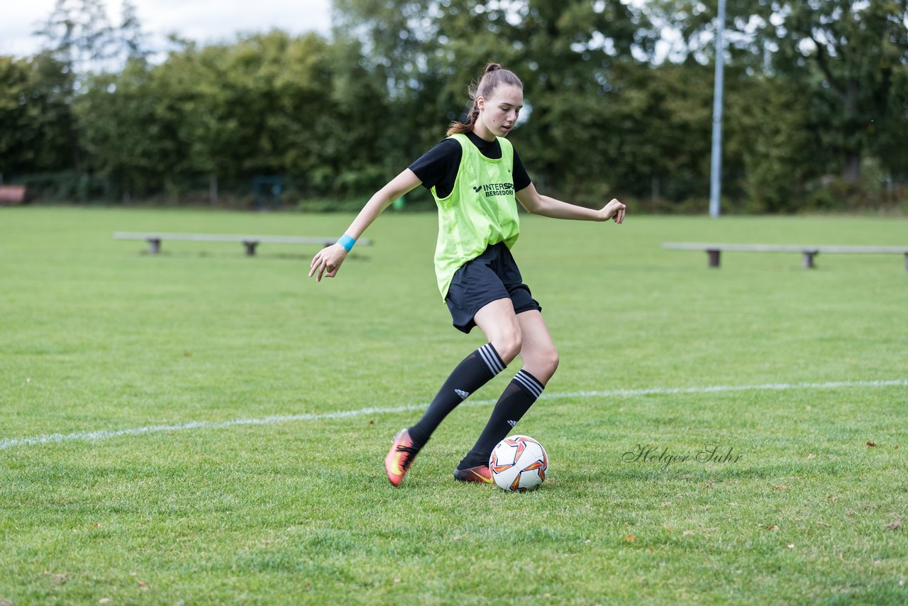 Bild 64 - Frauen SG Holstein Sued - SV Eintracht Luebeck : Ergebnis: 3:0